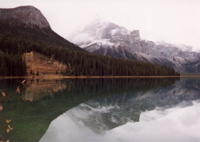 Mountain image in Emerald lake